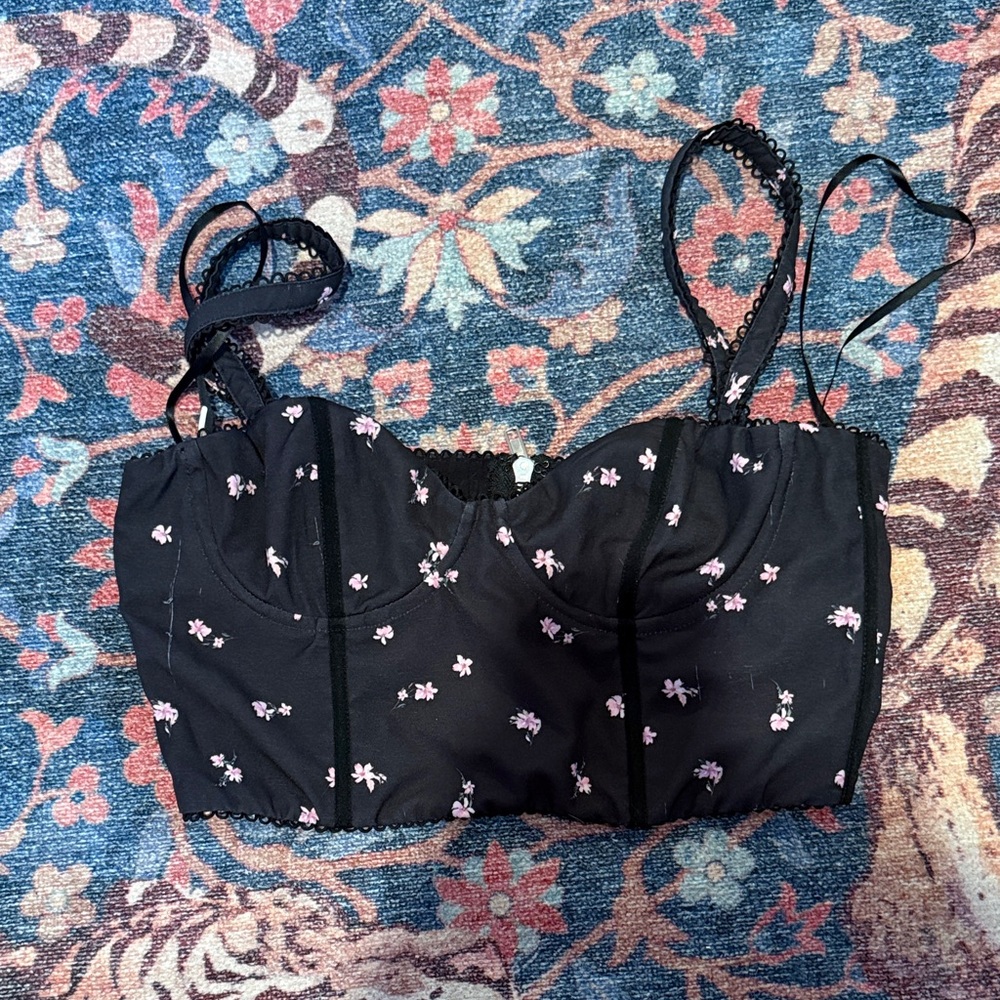 White Fox Boutique Black Floral Crop Top